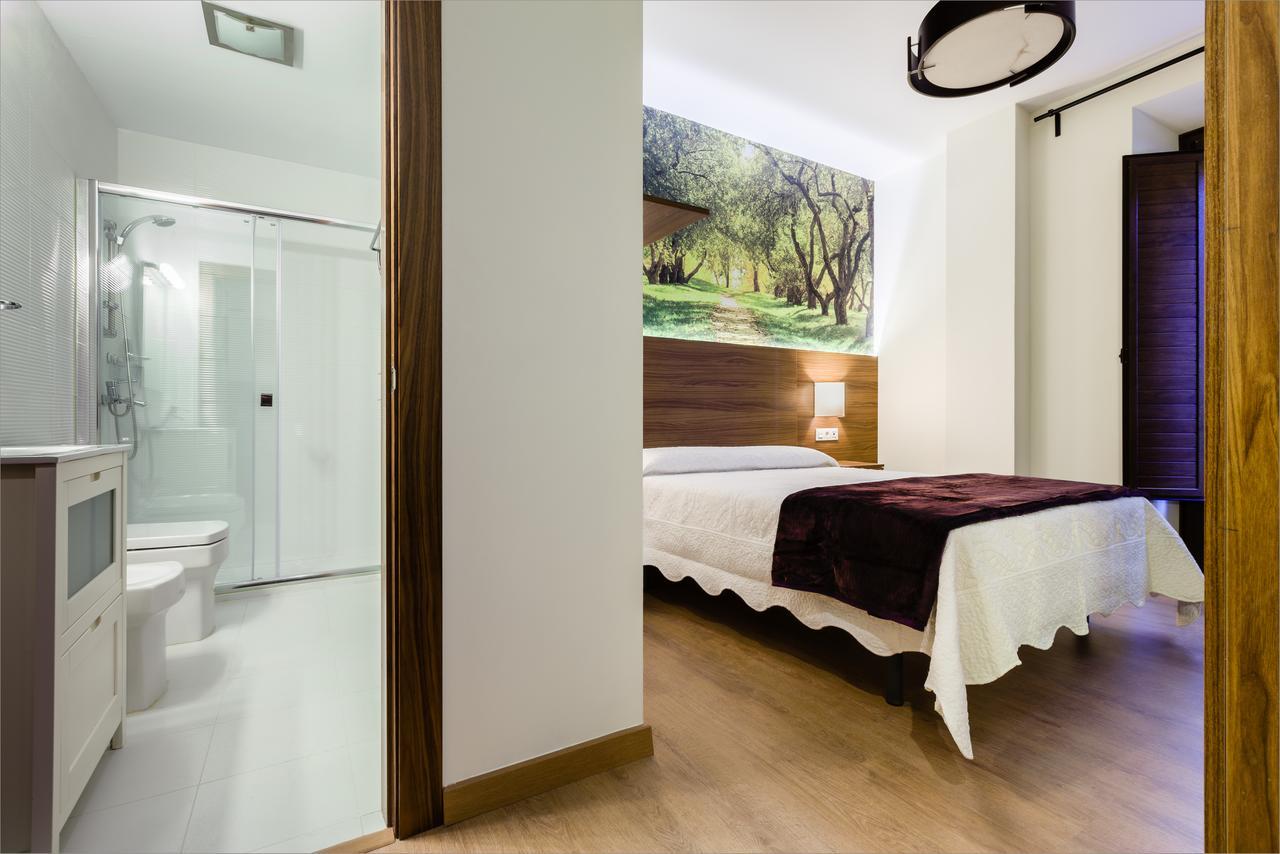 Double Room Private Bathroom