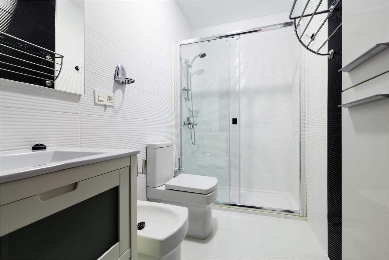 Single Room Private Bathroom