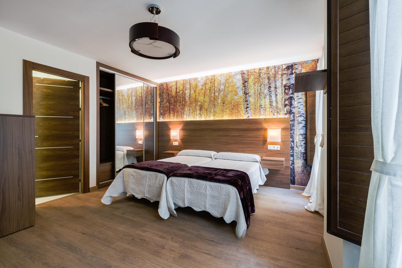 Twin Room Private Bathroom